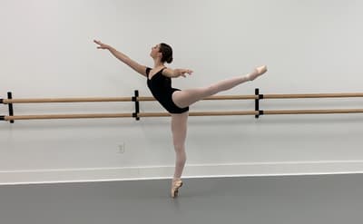 Julia Quinn — Classical dancer, United States
