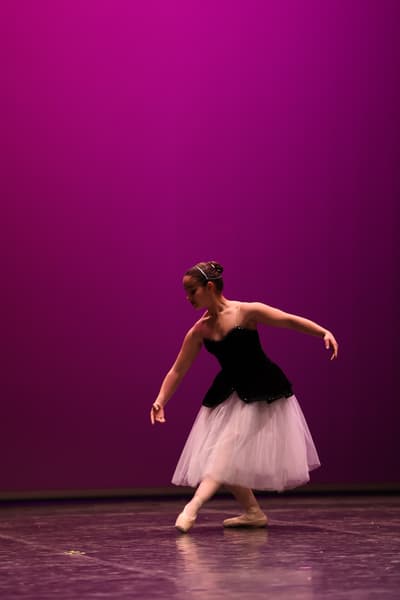 LEIRE SAMIT LÓPEZ — Classical dancer, Spain