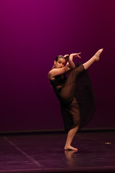 LEIRE SAMIT LÓPEZ — Classical dancer, Spain