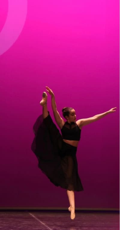LEIRE SAMIT LÓPEZ — Classical dancer, Spain