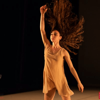 Devrimnaz Ermiş — Classical dancer
