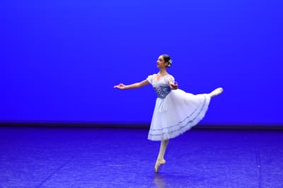 Faustine Bely Moncenix — Classical dancer, France