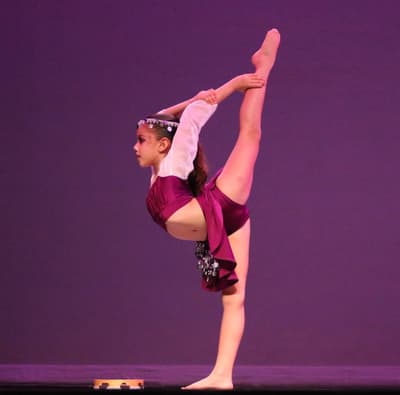 Ximena Manguen — Contemporary dancer, Mexico