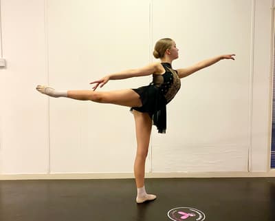 Elizabeth Harris — Classical dancer, United Kingdom