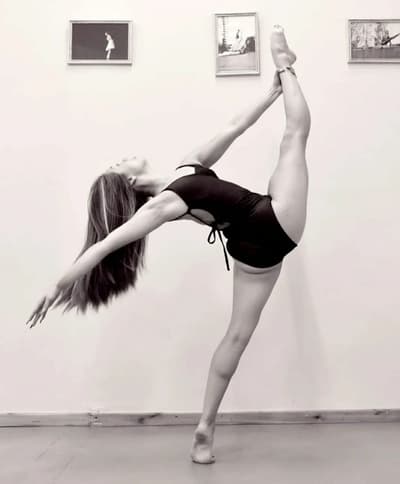 Iara Medina — Classical dancer, Argentina