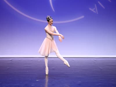 Anneke Soulis — Classical dancer, Australia