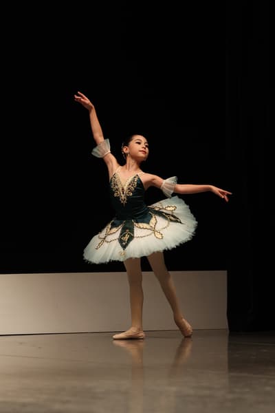 Yuuna Senges — Classical dancer, Japan