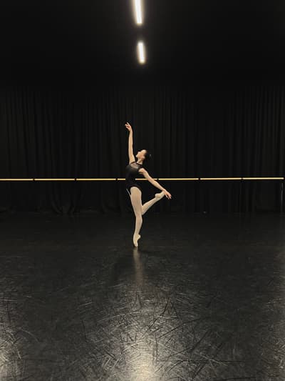 Jessica Edwards — Neoclassical dancer, Australia