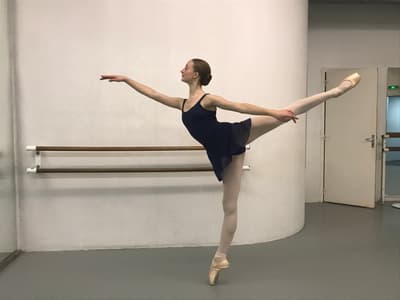 Addie Lessley — Classical dancer, France