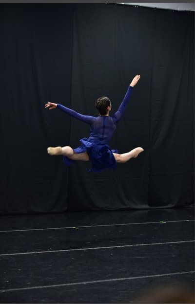 Lia Issakov — Classical dancer, United States