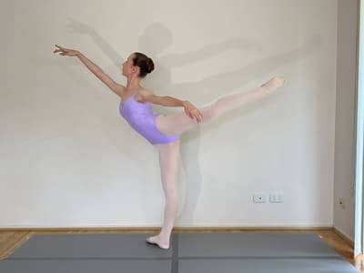Zara Strelen — Classical dancer, Australia