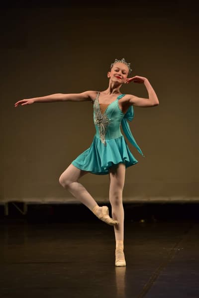 Emma Savu — Classical dancer, Romania