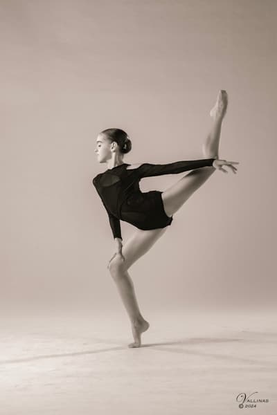 Jáhnavi Vinader Durá — Classical dancer, Spain