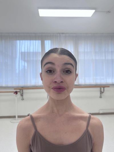 Nicole Pezzolesi — Classical dancer, Italy