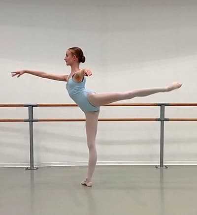 Jeanne ESPINASSE — Classical dancer, France