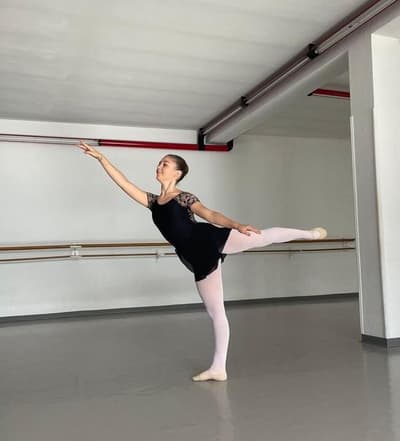 eugenia tarna — Classical dancer, Italy