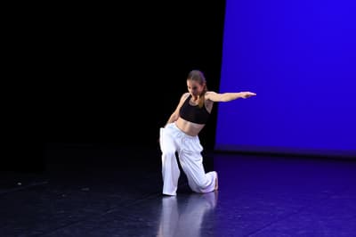 Emmeline Vercaigne — Contemporary dancer, Belgium