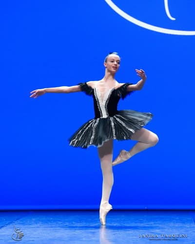 Nicoletta Muro — Classical dancer