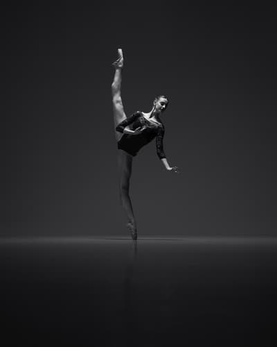Lucy hind — Classical dancer, United Kingdom