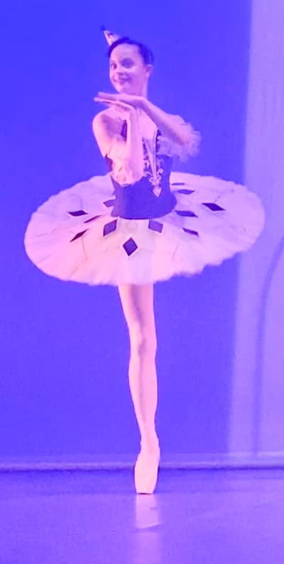 Romy Enthime Cloarec — Classical dancer, France