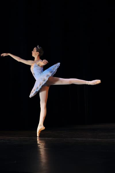 Victoria-Lise Lurati — Classical dancer, France