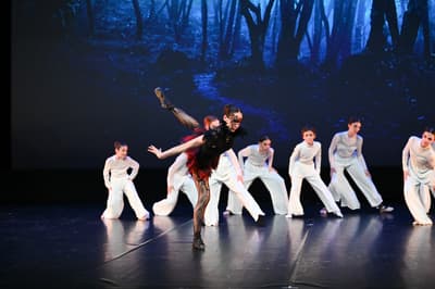 Victoria-Lise Lurati — Classical dancer, France