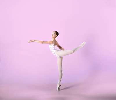 Vivi Guemez — Classical dancer, United States