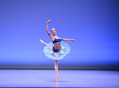 Vivi Guemez — Classical dancer, United States