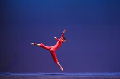 Vivi Guemez — Classical dancer, United States