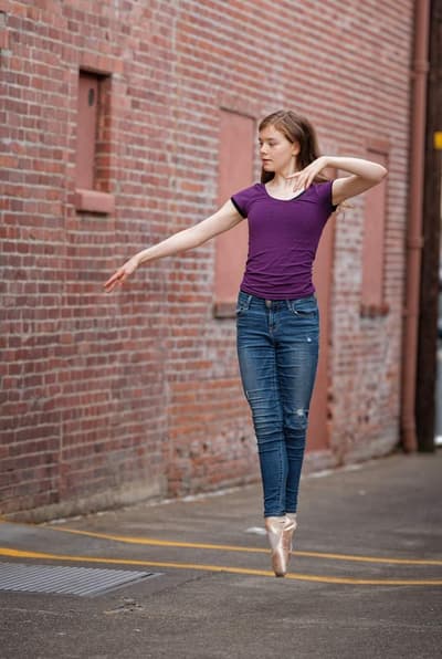 Chloe Solberg — Classical dancer, United States