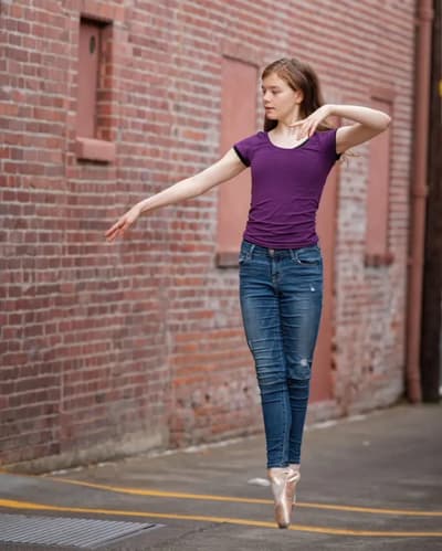 Chloe Solberg — Classical dancer, United States