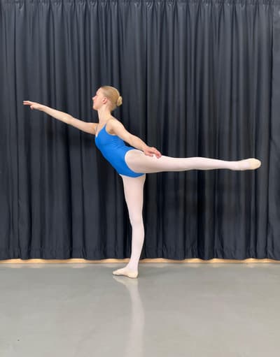 Sasha Rennie — Classical dancer