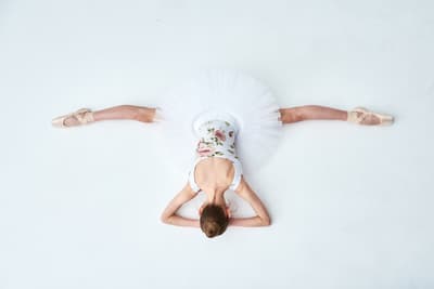 Nina Nilova — Classical dancer, France