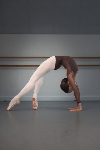 Elise Roquais — Classical dancer, France