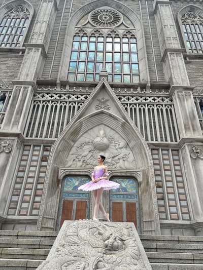 ho yeon jeong — dancer, South Korea