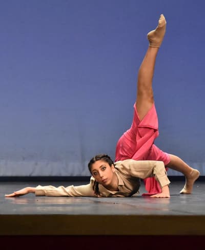 Camilla Pont — Classical dancer, France