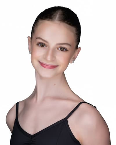 Jolie Lavaux — Classical dancer, United States