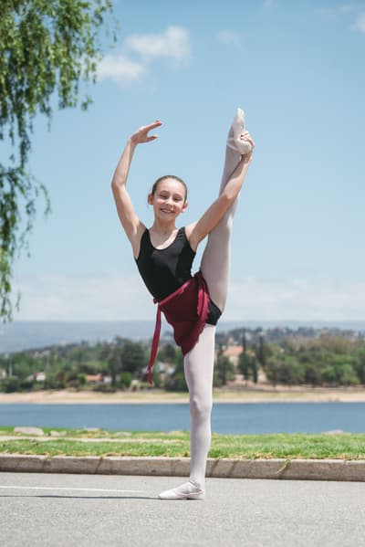 LUA PALADINO — Classical dancer, Argentina