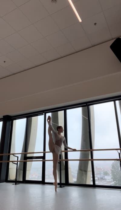 Sienna Leary — Classical dancer, Australia