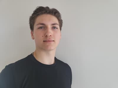 Daniel Holmes — Classical dancer, United States