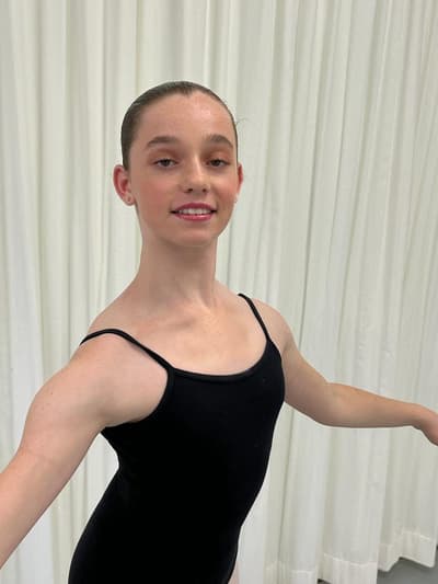 Ornella BACCARINI — Classical dancer, France