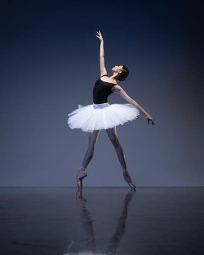 Sanaa ATHMANI — Classical dancer