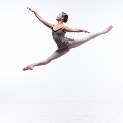 Diana Santos — Classical dancer
