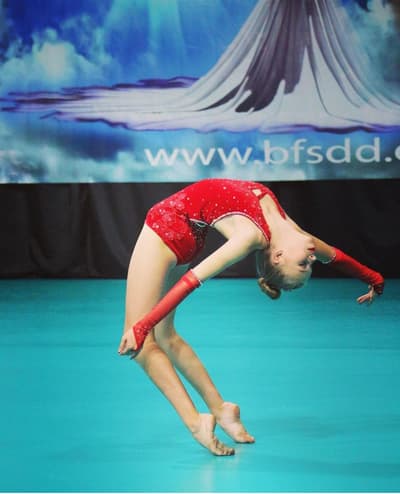 Eva Melnikova — Contemporary dancer, Germany