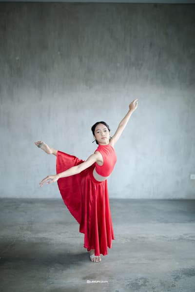 Viola Marwoto — dancer, Indonesia