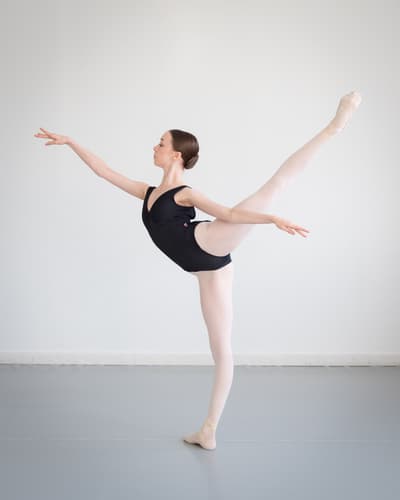 Everly Nedza — Classical dancer, Canada