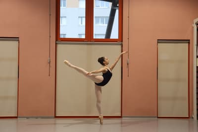Charlotte Leneveu — dancer, France