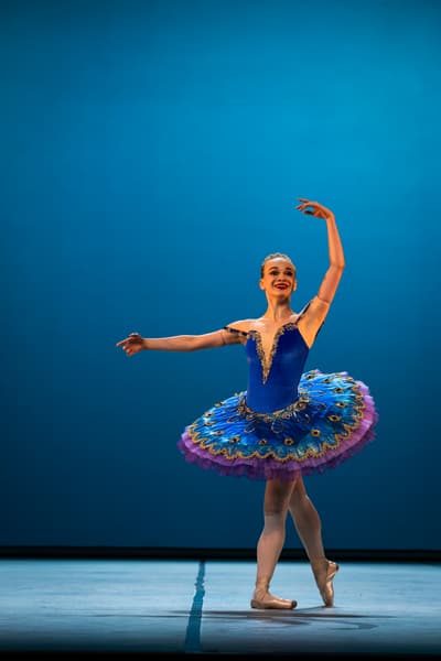 Charlotte Chloe Pelclova — Classical dancer