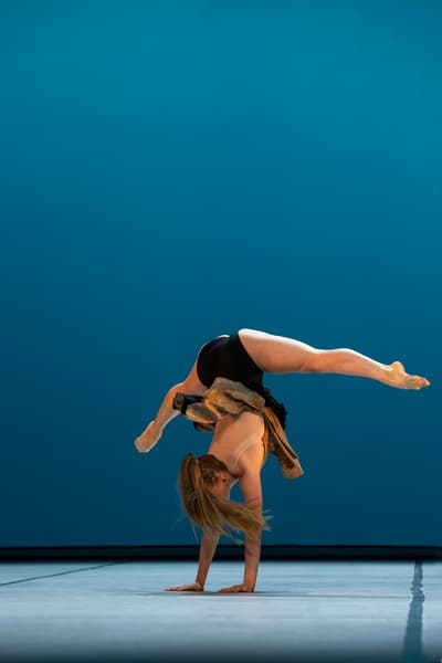 Charlotte Chloe Pelclova — Classical dancer