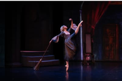 Milana Gould — Classical dancer